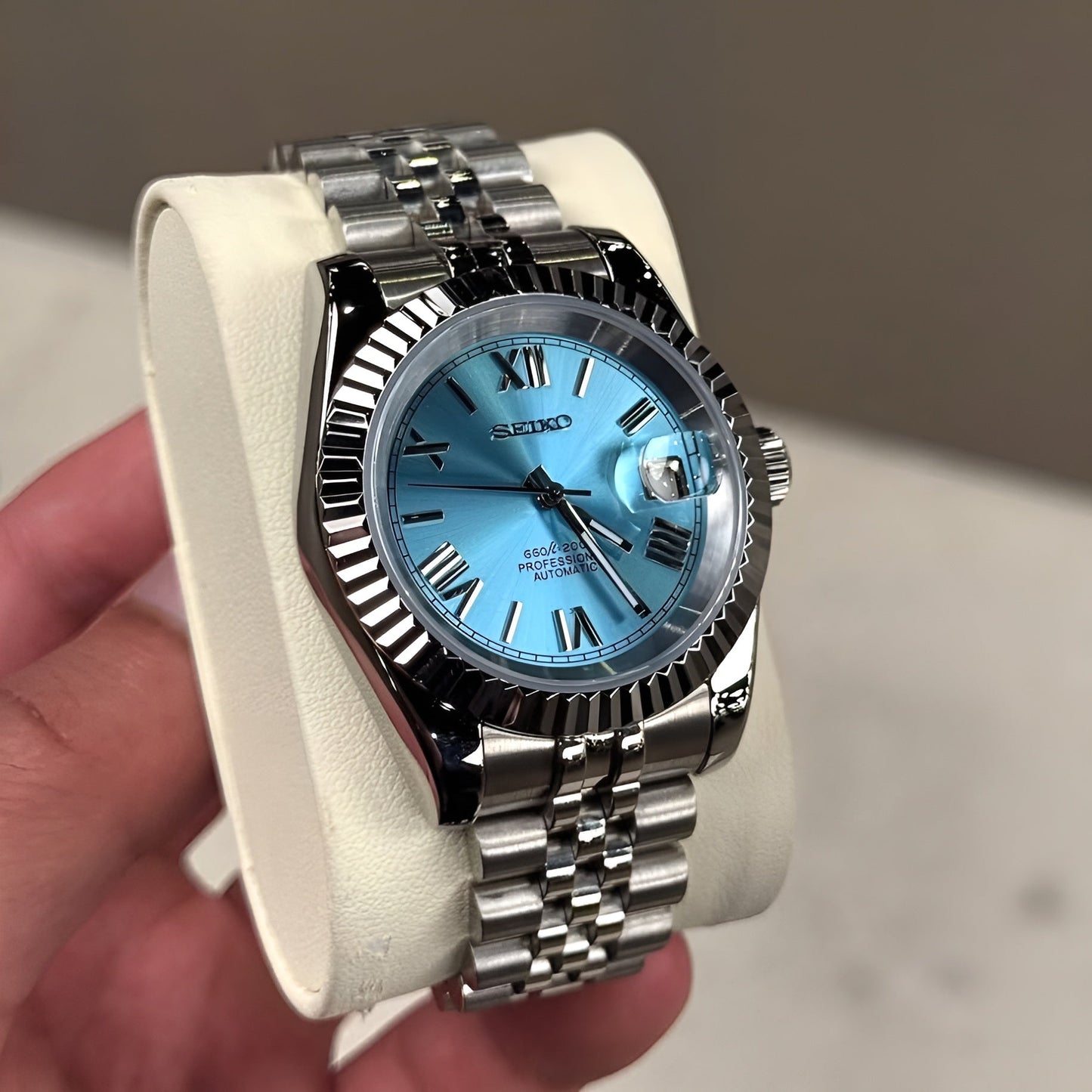 ELVANE® Ocean Blue Roman Dial