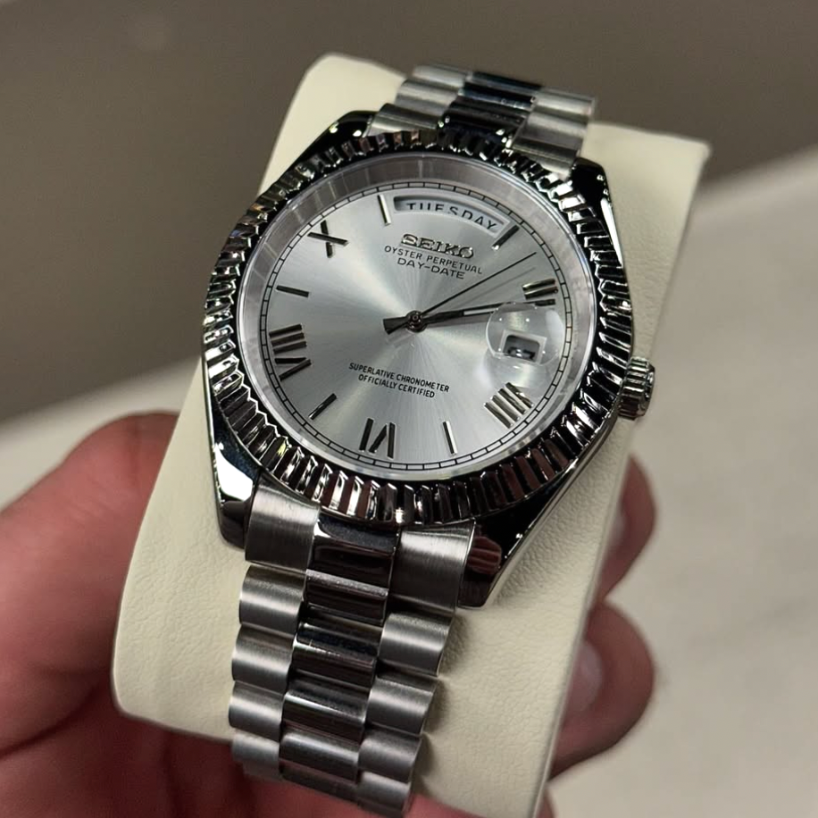 ELVANE® Platinum Roman Numeral Dial