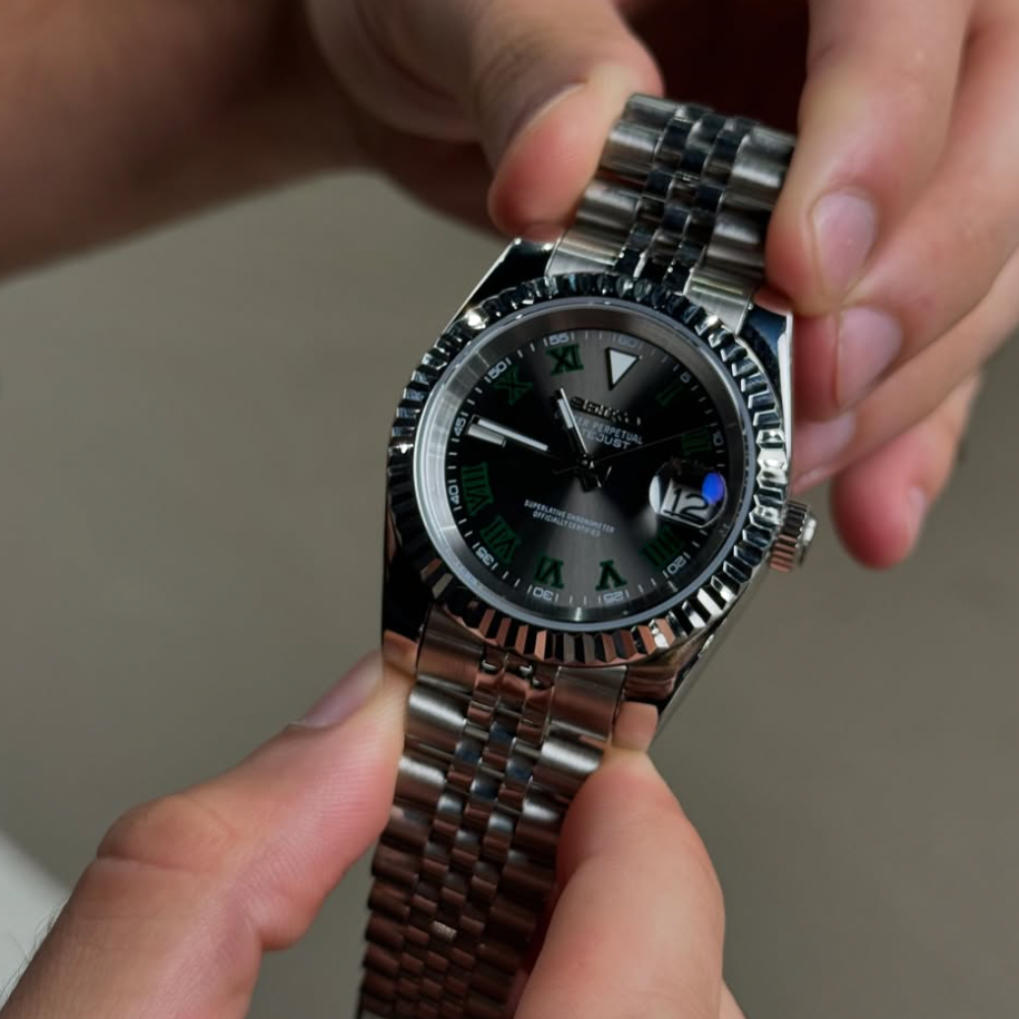ELVANE® Green Roman Numeral Dial