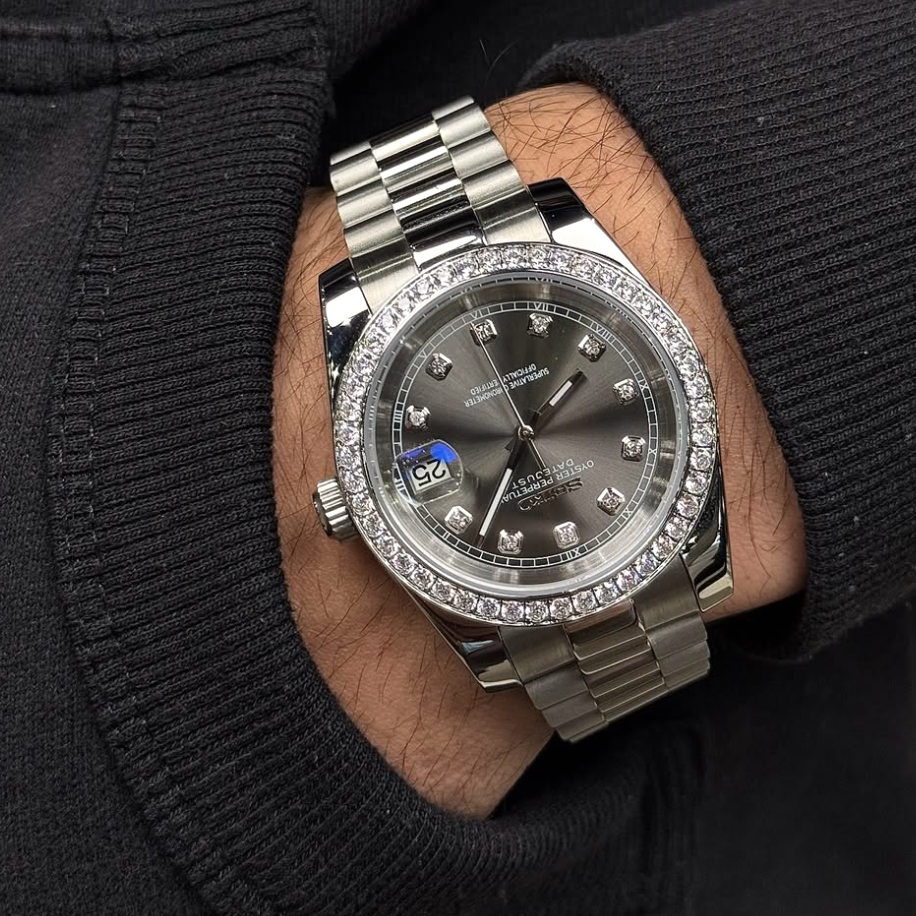 ELVANE® Moonstone Diamond Dial