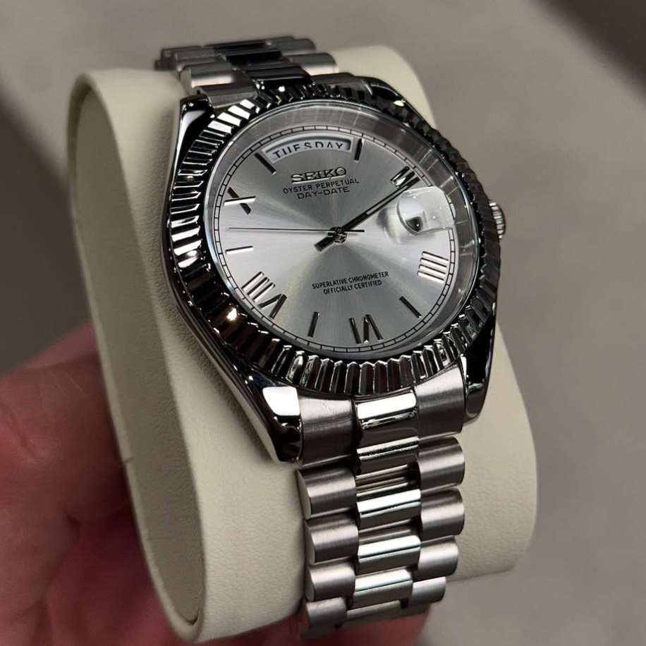 ELVANE® Platinum Roman Numeral Dial