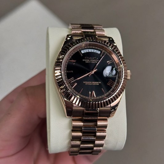ELVANE® Golden Roman Numeral Dial